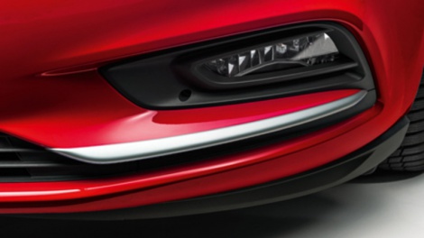 Ozdobné lišty pod přední mlhová světla, Brushed Aluminium – Opel Astra K 39047367